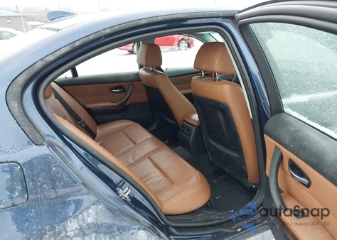 2011 BMW 328I xDrive z USA, uszkodzony, nr VIN WBAPK5G52BNN25149